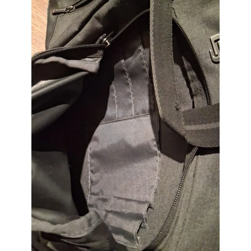 Solo New York Convertible Backpack Laptop Bag Polyester Padded Gray Black